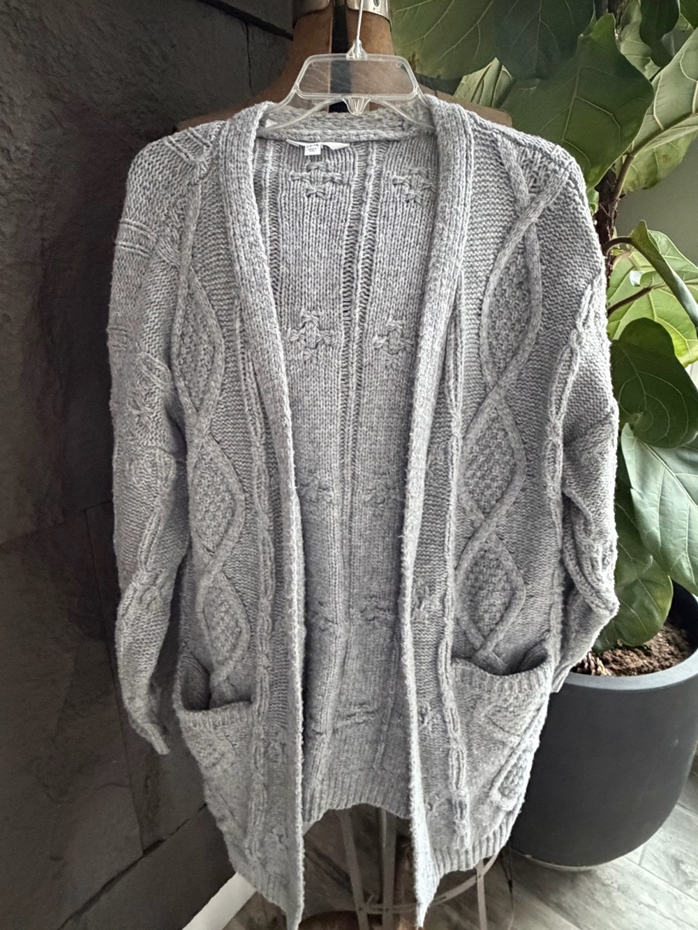 Time and Tru Light Gray Cable Knit Open-Front Cardigan